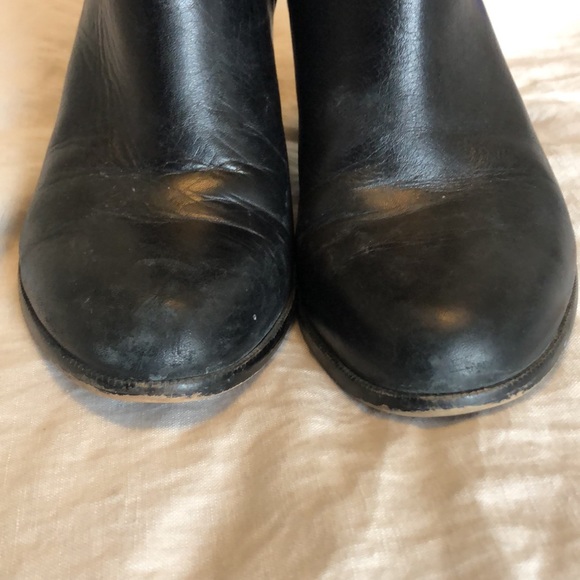 Lord & Taylor black leather booties - Picture 4 of 7